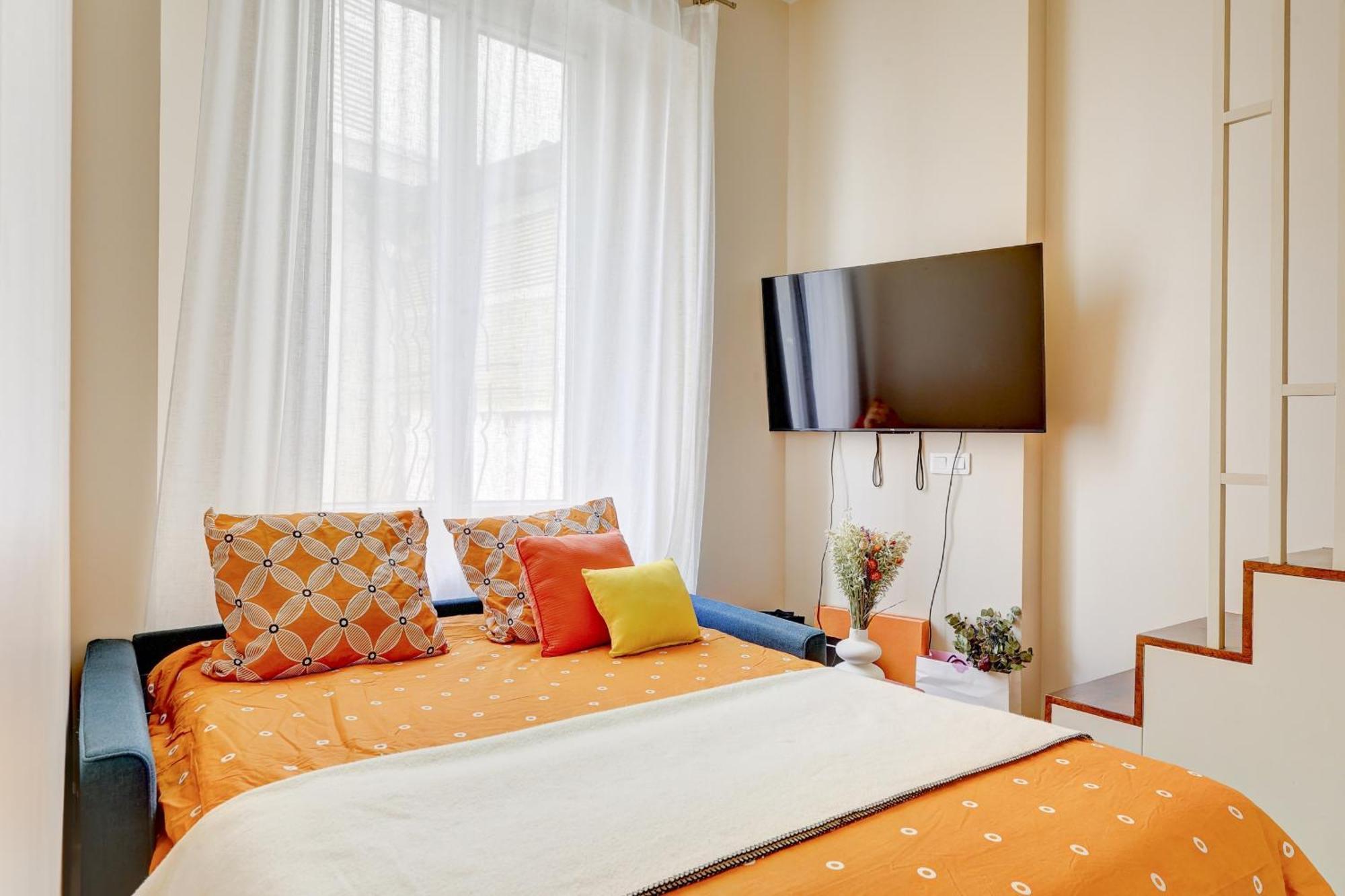 Apartment Coco Meulin Rouge Paris